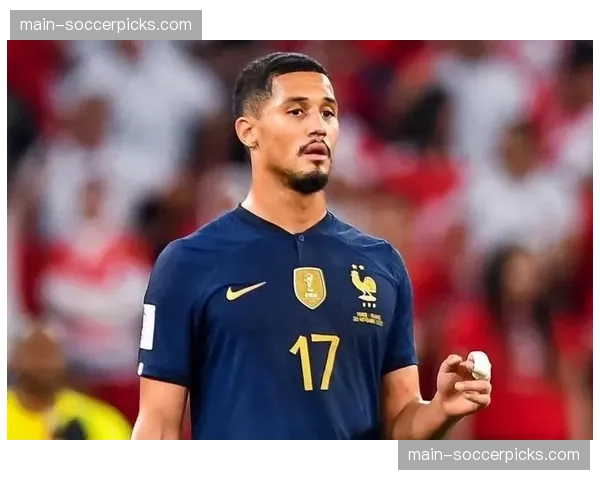 姆巴佩接受队报专访：谈在不同阵型中担任伪九号角色的适应过程