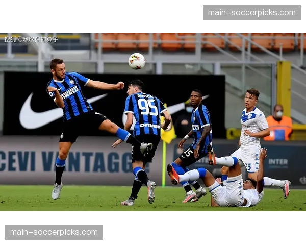 从0-2到3-2:皇家马德里主场惊天逆转国际米兰全记录 从0-2到3-2:皇家马德里主场惊天逆转国际米兰全记录