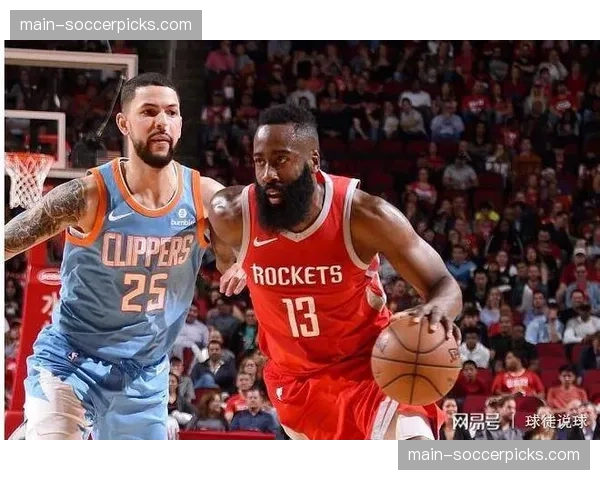 通讯:战绩不佳,火箭更衣室会议探讨年轻球员执行战术纪律性问题 通讯:战绩不佳,火箭更衣室会议探讨年轻球员执行战术纪律性问题